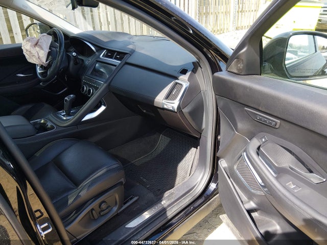 2020 JAGUAR E-PACE SADFP2FX1L1010190 Photo 4