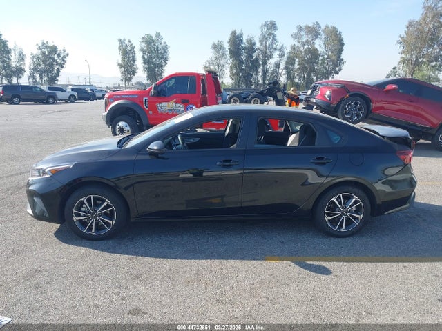 3KPF24AD2RE732163 KIA Forte Lxs