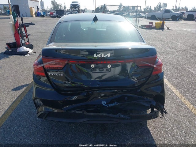 3KPF24AD2RE732163 KIA Forte Lxs