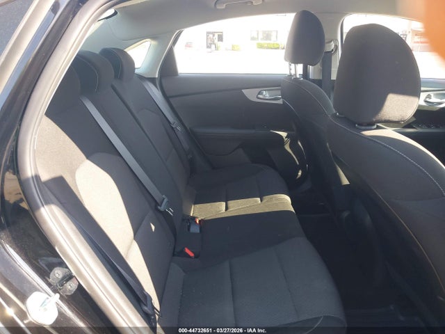 3KPF24AD2RE732163 KIA Forte Lxs