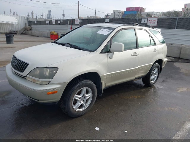 44732700 :رقم المزاد ، JT6GF10U9Y0066653 vin ، 2000 Lexus Rx 300 مزاد بيع