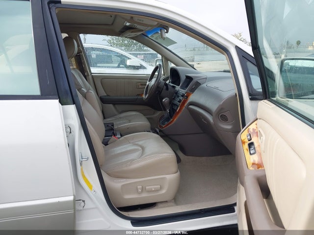 44732700 :رقم المزاد ، JT6GF10U9Y0066653 vin ، 2000 Lexus Rx 300 مزاد بيع