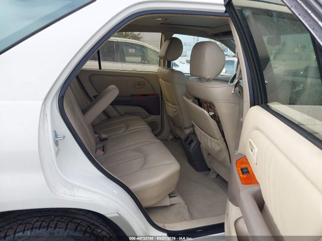 44732700 :رقم المزاد ، JT6GF10U9Y0066653 vin ، 2000 Lexus Rx 300 مزاد بيع