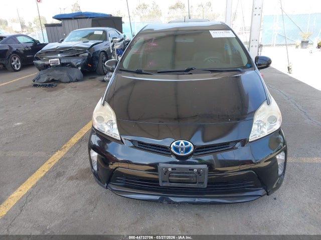 Toyota Prius Two 2015 JTDKN3DU9F0411172 Image 12