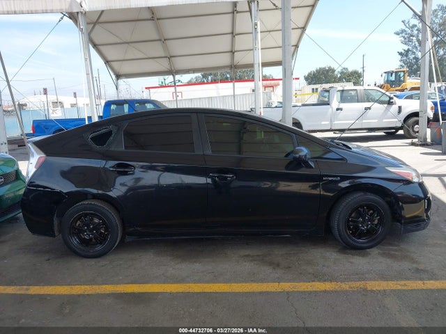 Toyota Prius Two 2015 JTDKN3DU9F0411172 Image 13