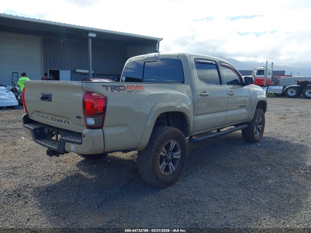 3TMCZ5AN0JM141241 Toyota Tacoma Trd Sport