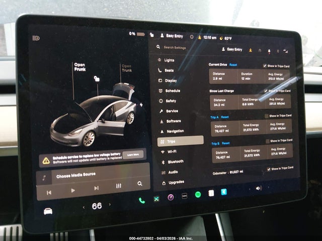44732802 :رقم المزاد ، 5YJ3E1EBXKF530477 vin ، 2019 Tesla Model 3 Long Range/performance مزاد بيع