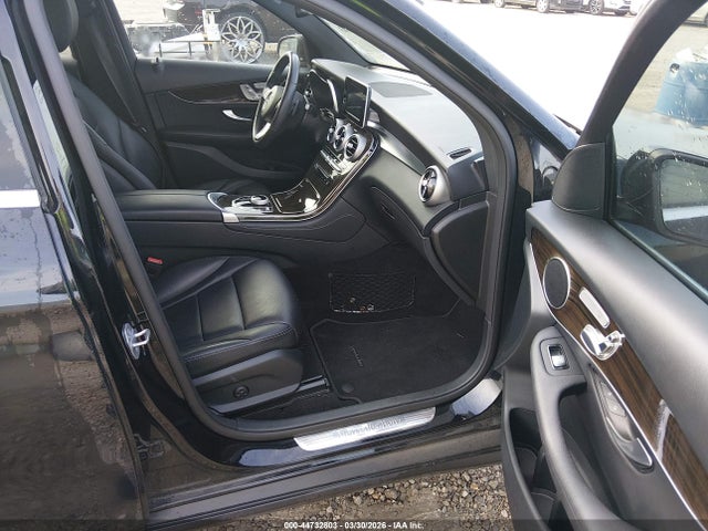 2019 MERCEDES-BENZ GLC 300 WDC0G4JB3KF641169 Photo 4