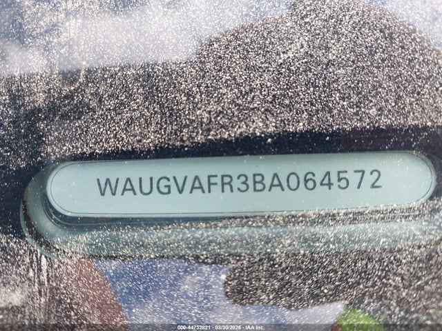 44732821 :رقم المزاد ، WAUGVAFR3BA064572 vin ، 2011 Audi S5 4.2 Premium Plus مزاد بيع