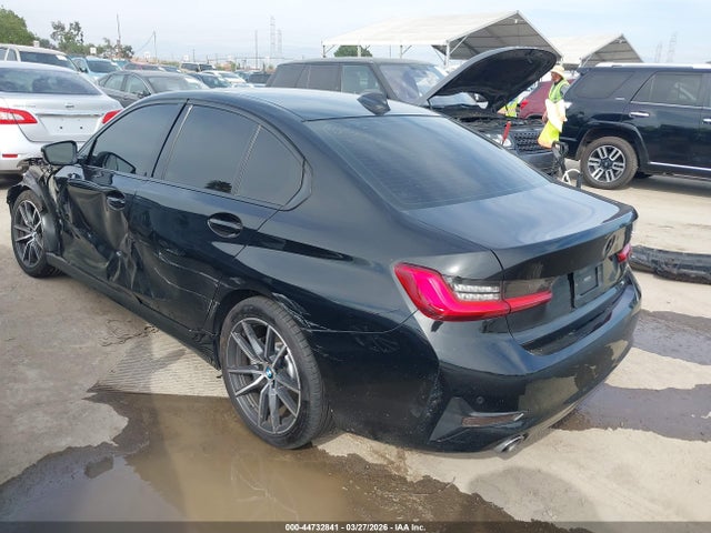 2020 BMW 330I 3MW5R1J02L8B36461 Photo 2
