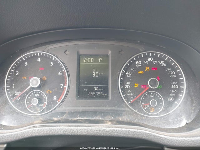 Продажа на аукционе авто 2013 Volkswagen Passat S, vin: 1VWAH7A33DC112078, номер лота: 44732856