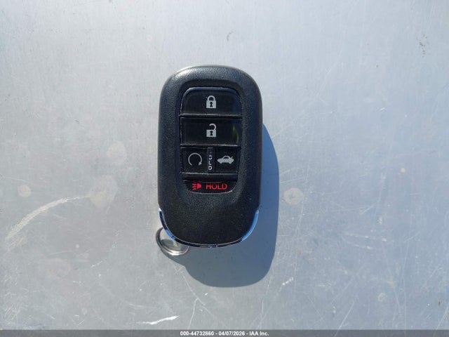 Auction sale of the 2025 Honda Civic Hybrid Sport/sport Touring, vin: 2HGFE4F87SH301610, lot number: 44732860