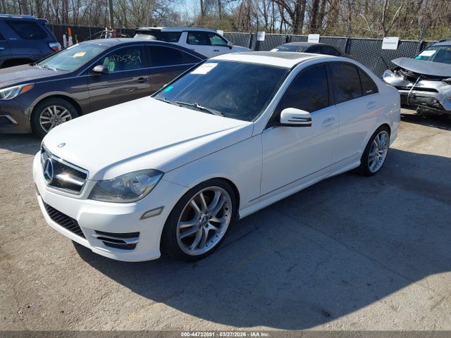 Продажа на аукционе авто 2013 Mercedes-benz C 300 Sport 4matic, vin: WDDGF8ABXDR287205, номер лота: 44732891