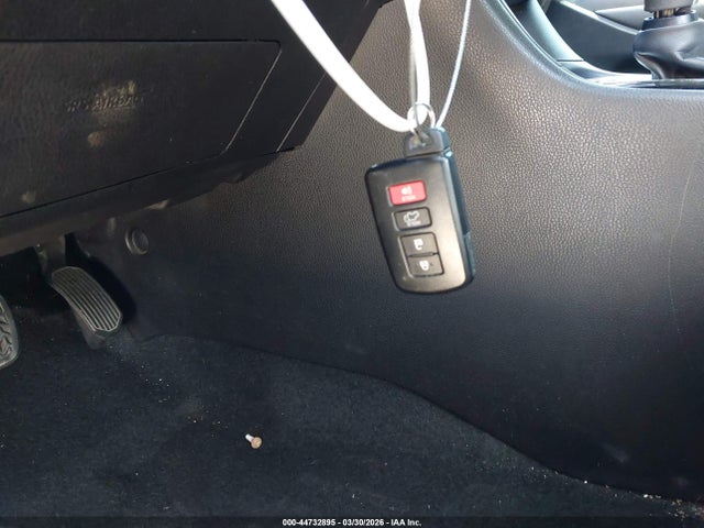 44732895 :رقم المزاد ، 5TDKZRFH0HS517470 vin ، 2017 Toyota Highlander Xle مزاد بيع