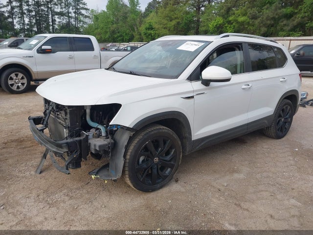 Продаж на аукціоні авто 2022 Volkswagen Taos 1.5t Sel, vin: 3VV1X7B28NM014385, номер лоту: 44732905