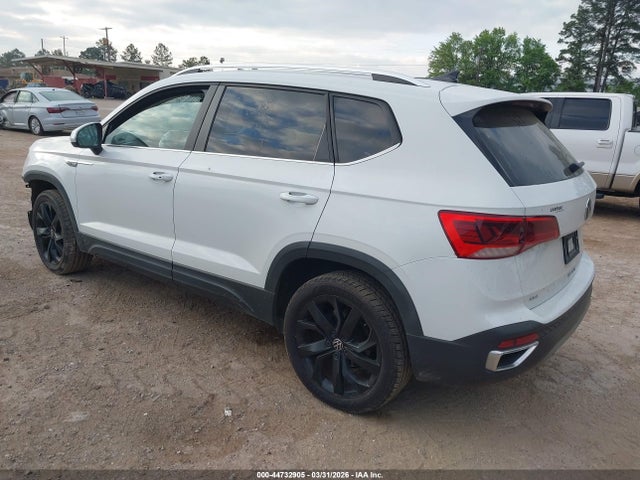 Продаж на аукціоні авто 2022 Volkswagen Taos 1.5t Sel, vin: 3VV1X7B28NM014385, номер лоту: 44732905