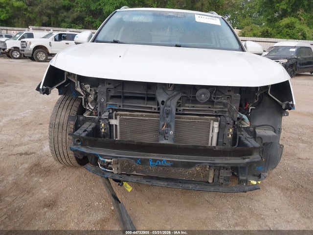 Продаж на аукціоні авто 2022 Volkswagen Taos 1.5t Sel, vin: 3VV1X7B28NM014385, номер лоту: 44732905