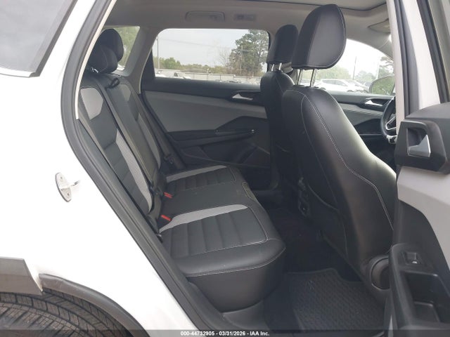 Продаж на аукціоні авто 2022 Volkswagen Taos 1.5t Sel, vin: 3VV1X7B28NM014385, номер лоту: 44732905