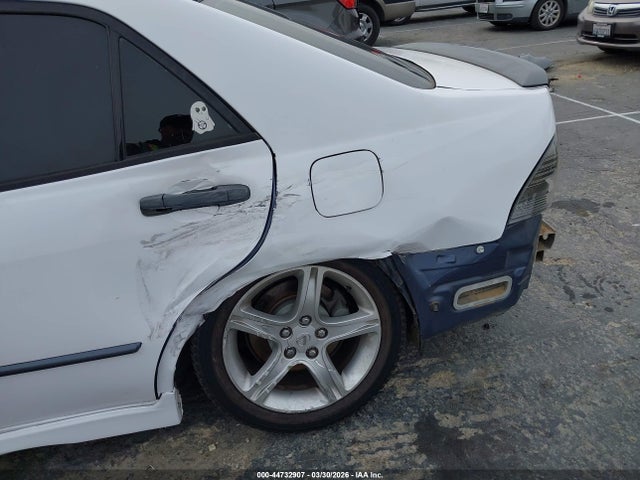 2004 Lexus Is 300 მანქანა იყიდება აუქციონზე, vin: JTHBD192340092670, აუქციონის ნომერი: 44732907