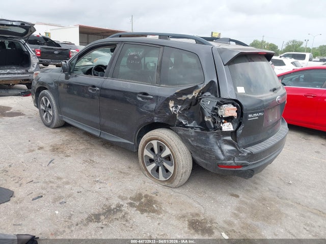 2018 Subaru Forester 2.5i Premium მანქანა იყიდება აუქციონზე, vin: JF2SJADCXJH538502, აუქციონის ნომერი: 44732933