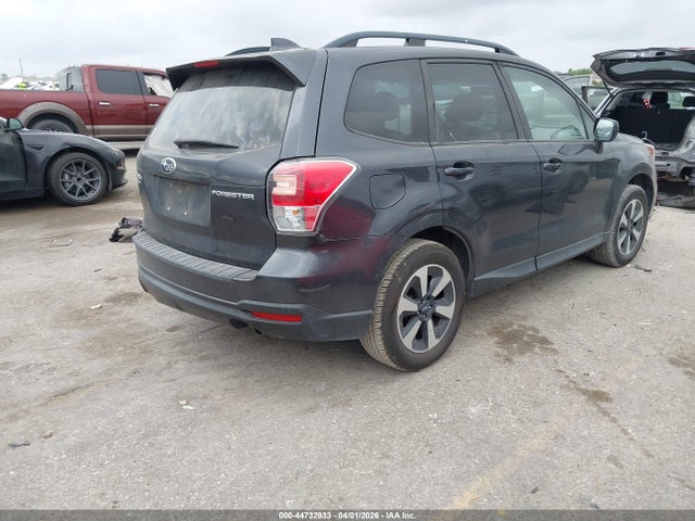 2018 Subaru Forester 2.5i Premium მანქანა იყიდება აუქციონზე, vin: JF2SJADCXJH538502, აუქციონის ნომერი: 44732933