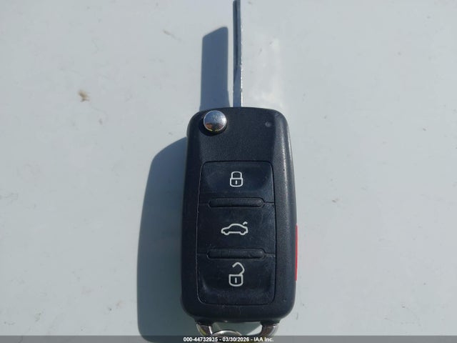 Продаж на аукціоні авто 2018 Volkswagen Passat 2.0t R-line/2.0t S, vin: 1VWAA7A39JC025978, номер лоту: 44732935