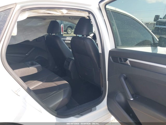 Продаж на аукціоні авто 2018 Volkswagen Passat 2.0t R-line/2.0t S, vin: 1VWAA7A39JC025978, номер лоту: 44732935