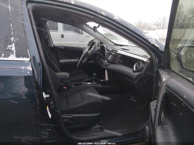 Продаж на аукціоні авто 2017 Toyota Rav4 Xle, vin: JTMRFREV5HJ705946, номер лоту: 44732946