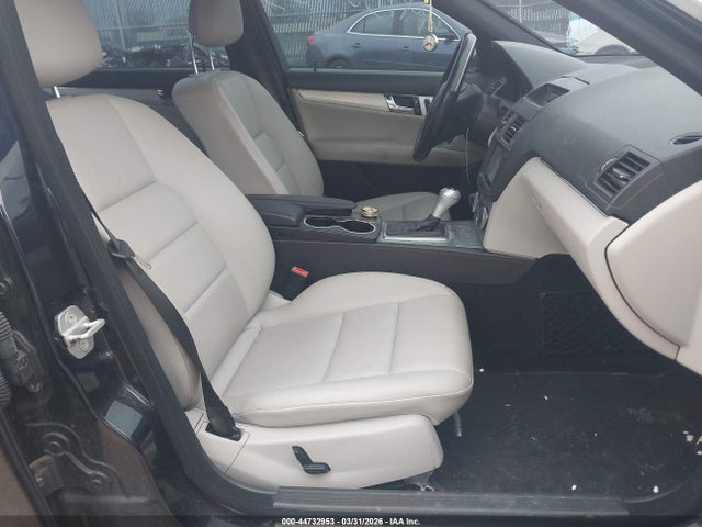 Продаж на аукціоні авто 2011 Mercedes-benz C 300 Luxury 4matic/sport 4matic, vin: WDDGF8BB9BF534582, номер лоту: 44732953