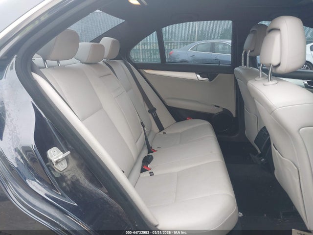 Продаж на аукціоні авто 2011 Mercedes-benz C 300 Luxury 4matic/sport 4matic, vin: WDDGF8BB9BF534582, номер лоту: 44732953