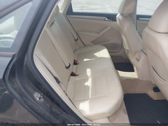 Продажа на аукционе авто 2014 Volkswagen Passat 1.8t Wolfsburg Edition, vin: 1VWAS7A37EC114175, номер лота: 44732959