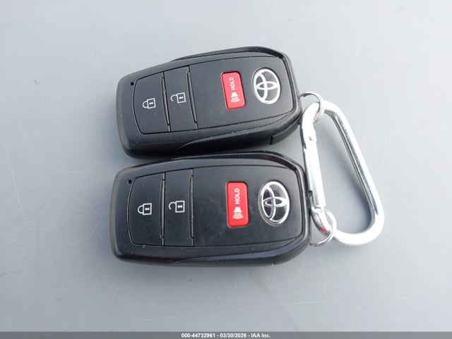 Toyota Corolla Cross Le 2024 7MUBAABG0RV087033 Image 11