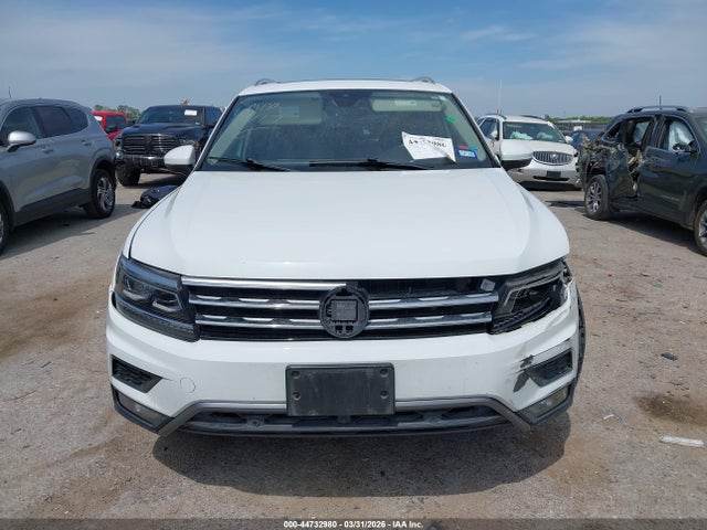 2018 Volkswagen Tiguan 2.0t Sel Premium მანქანა იყიდება აუქციონზე, vin: 3VV5B7AX4JM180782, აუქციონის ნომერი: 44732980