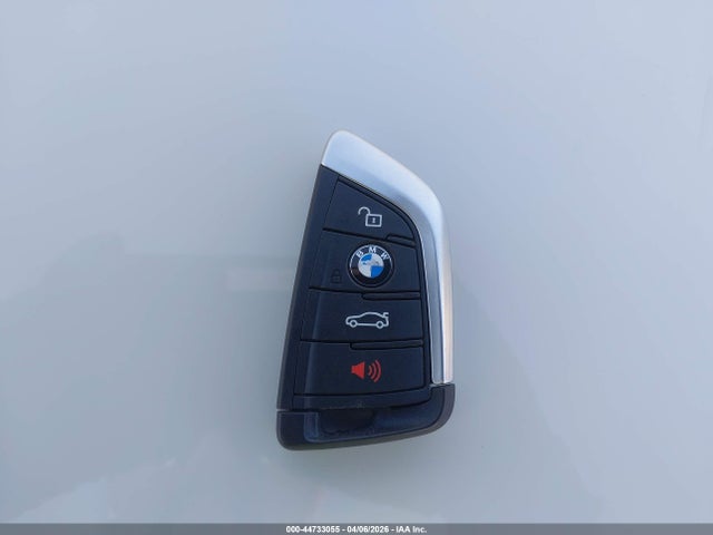 2019 BMW X3 5UXTS3C51K0Z06935 Photo 10