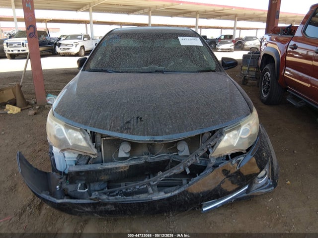 2013 Toyota Camry Se V6 მანქანა იყიდება აუქციონზე, vin: 4T1BK1FK7DU021682, აუქციონის ნომერი: 44733068