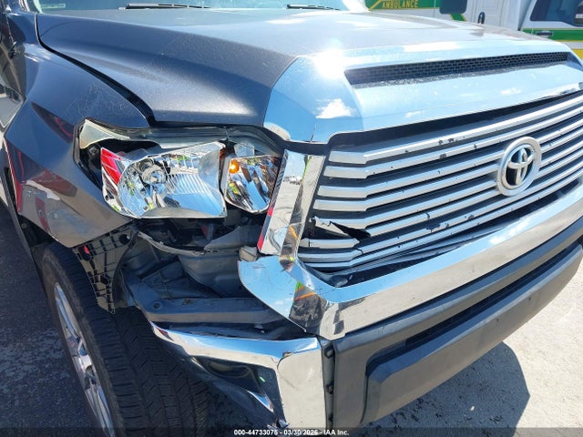 5TFHW5F17EX332515 Toyota Tundra Limited 5.7l V8