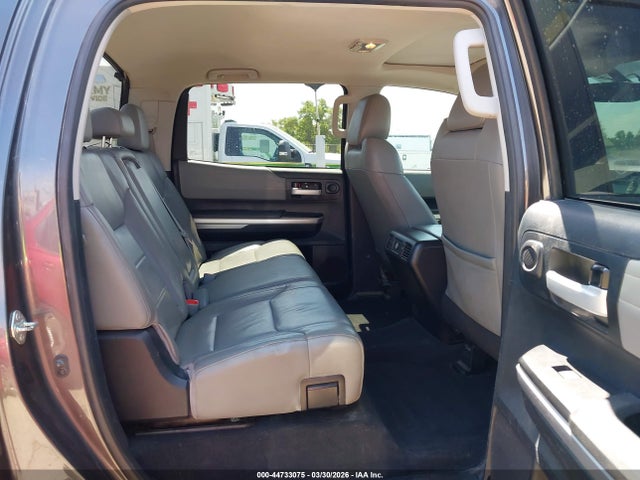 5TFHW5F17EX332515 Toyota Tundra Limited 5.7l V8