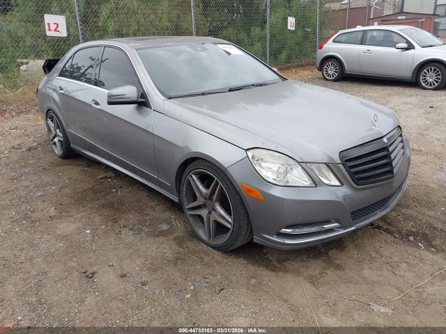 2013 MERCEDES-BENZ E 350 WDDHF5KB8DA690695