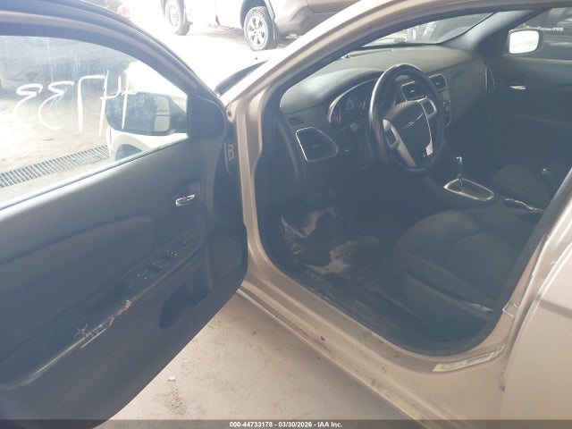 Aukcja sprzedaży 2014 Chrysler 200 Touring, vin: 1C3CCBBG5EN105920, numer aukcji: 44733178