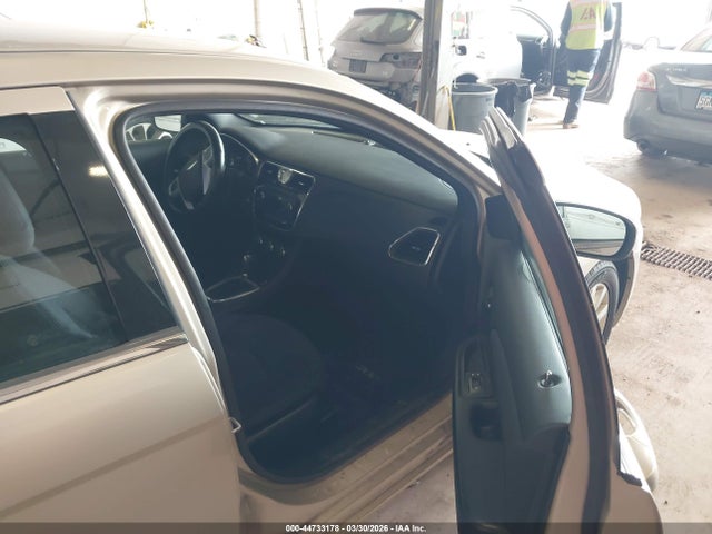 Aukcja sprzedaży 2014 Chrysler 200 Touring, vin: 1C3CCBBG5EN105920, numer aukcji: 44733178