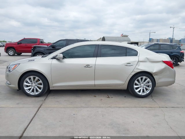 1G4GB5G35GF121292 Buick Lacrosse Leather