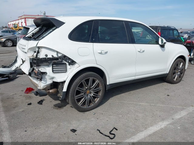 Porsche Cayenne Platinum Edition 2017 WP1AA2A27HKA86015 Image 4