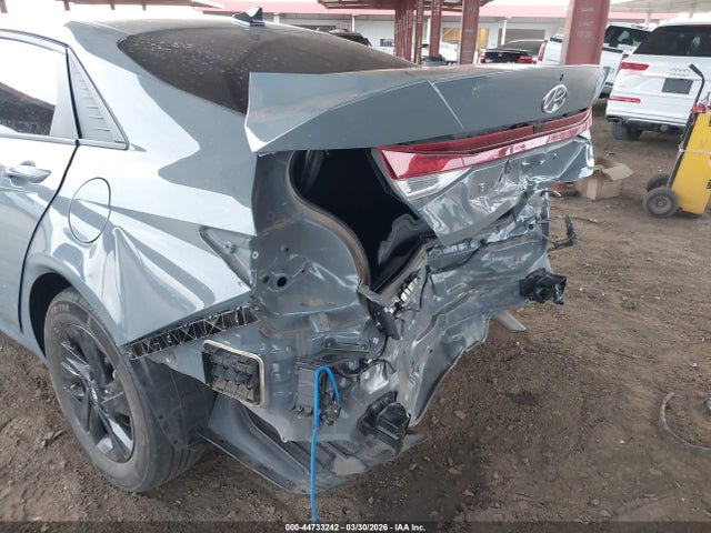 44733242 :رقم المزاد ، KMHLM4AG6PU390976 vin ، 2023 Hyundai Elantra Sel مزاد بيع