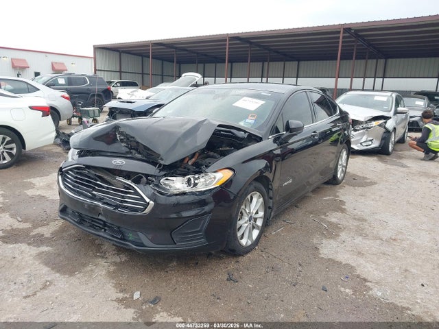 2019 FORD FUSION HYBRID 3FA6P0LU5KR140154 Photo 1