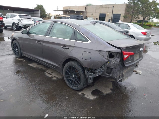 2015 HYUNDAI SONATA 5NPE24AF7FH146871 Photo 2