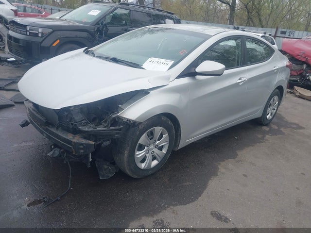 5NPDH4AE9GH743586 Hyundai ELANTRA SE