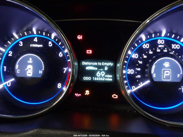 2014 Hyundai Sonata Gls მანქანა იყიდება აუქციონზე, vin: 5NPEB4AC4EH933751, აუქციონის ნომერი: 44733359