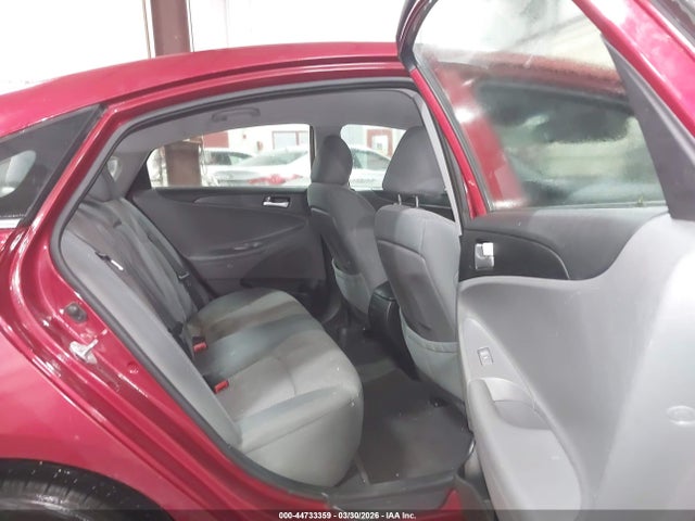 2014 Hyundai Sonata Gls მანქანა იყიდება აუქციონზე, vin: 5NPEB4AC4EH933751, აუქციონის ნომერი: 44733359