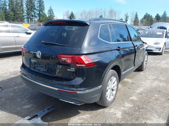 2018 Volkswagen Tiguan 2.0t Se/2.0t Sel მანქანა იყიდება აუქციონზე, vin: 3VV2B7AX7JM163462, აუქციონის ნომერი: 44733358