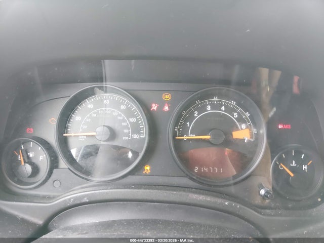 1C4NJPBB2GD702673 Jeep Patriot 75th Anniversary